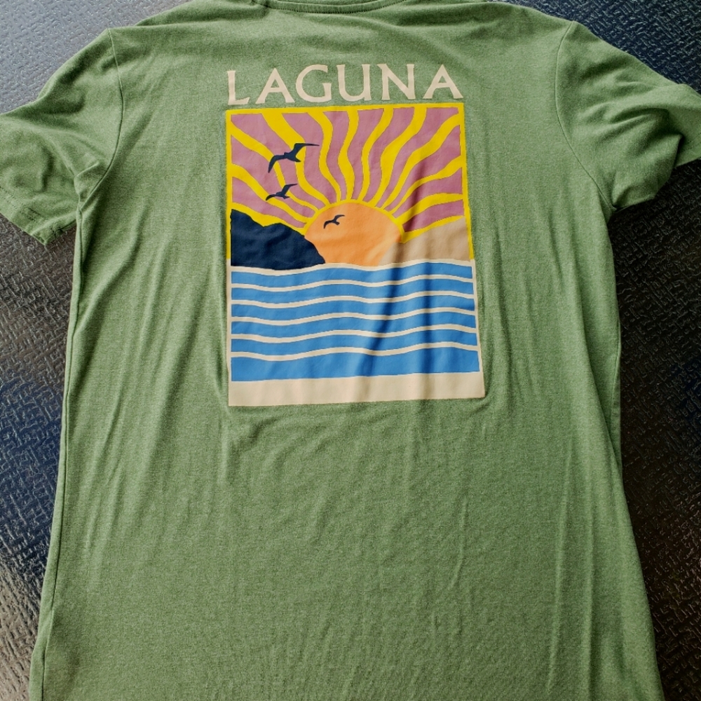 Mens Size Small, Green Laguna T-Shirt